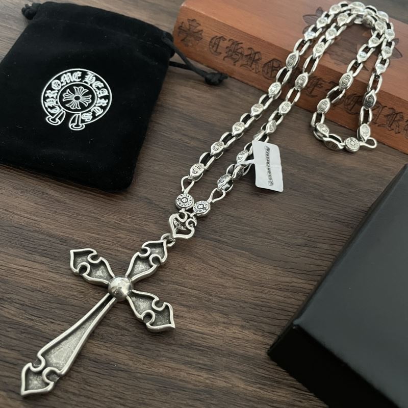 Ch**me He**ts necklaces